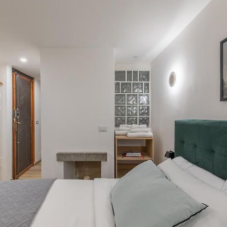 Appartement Iflat Small Studio In The Heart Of Trastevere à Rome Extérieur photo