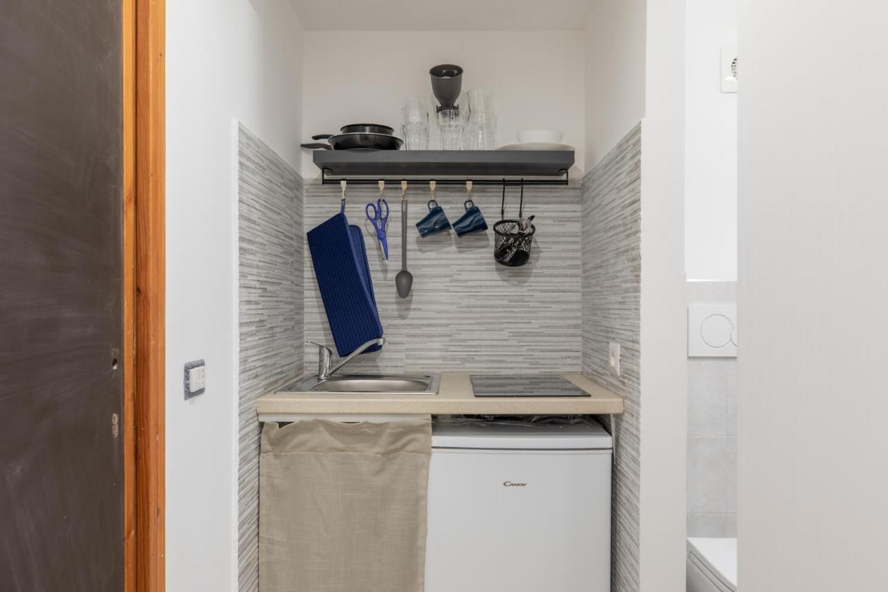 Appartement Iflat Small Studio In The Heart Of Trastevere à Rome Extérieur photo