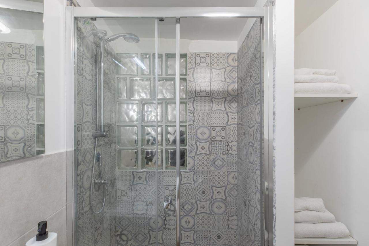 Appartement Iflat Small Studio In The Heart Of Trastevere à Rome Extérieur photo